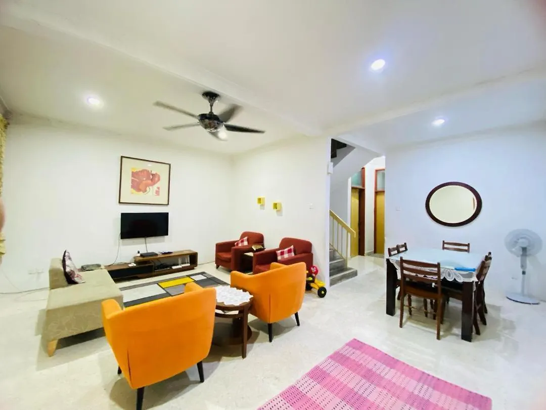 Holiday home Homestay Dsenja Kepala Batas